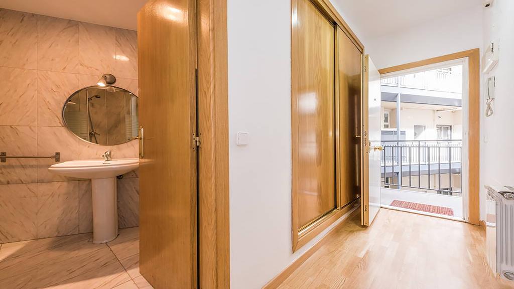 Concepcion Jeronima Apartment Madrid Exterior photo