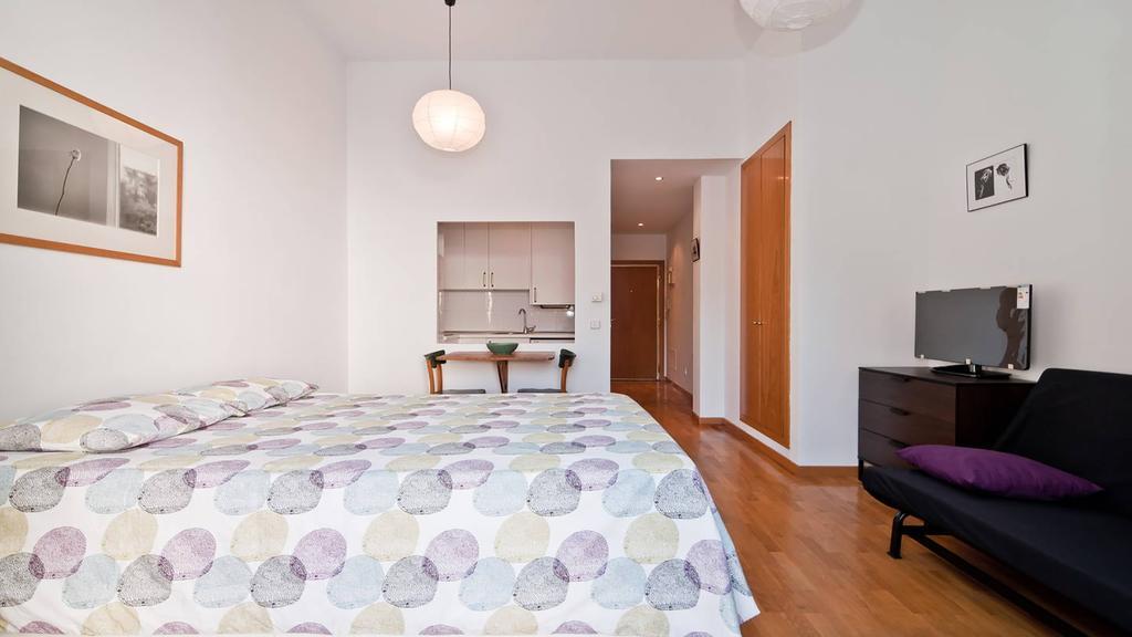 Concepcion Jeronima Apartment Madrid Exterior photo