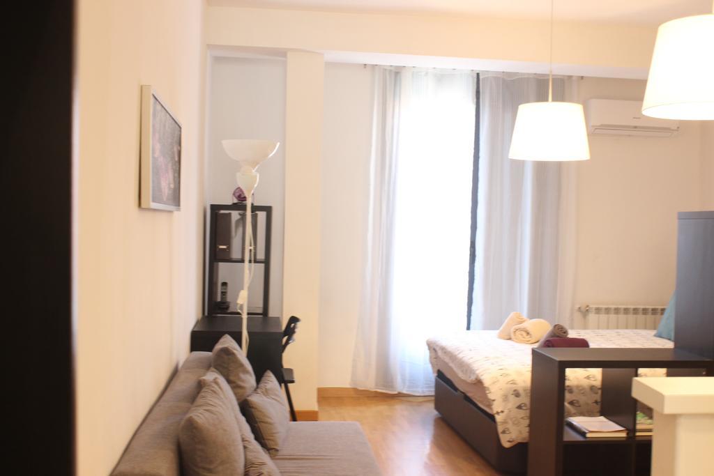 Concepcion Jeronima Apartment Madrid Exterior photo